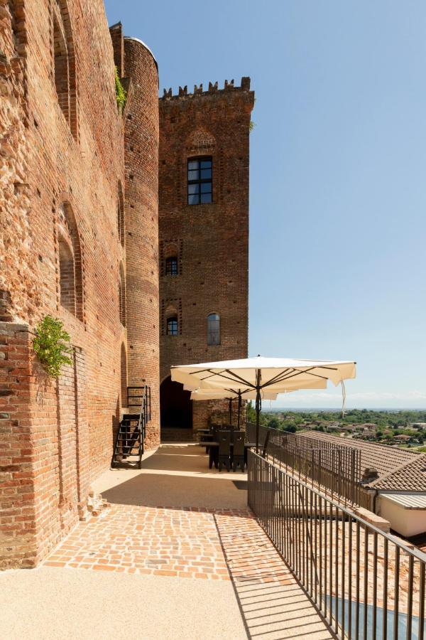 Hotel Rocca di Arignano Esterno foto