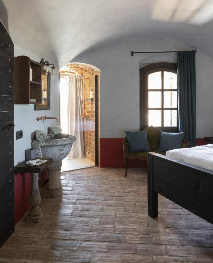 Hotel Rocca di Arignano Esterno foto