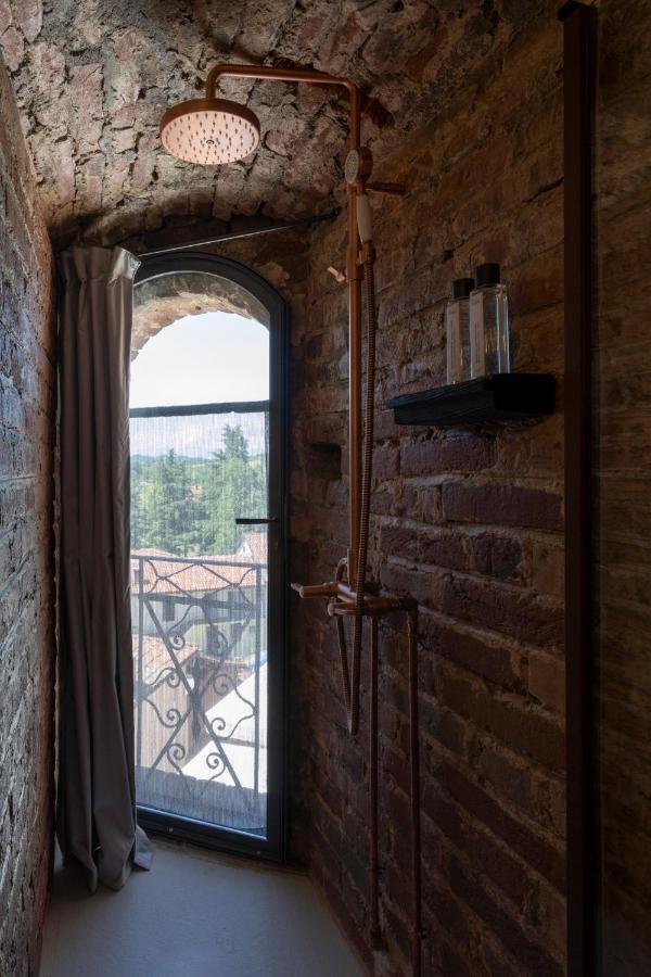 Hotel Rocca di Arignano Esterno foto