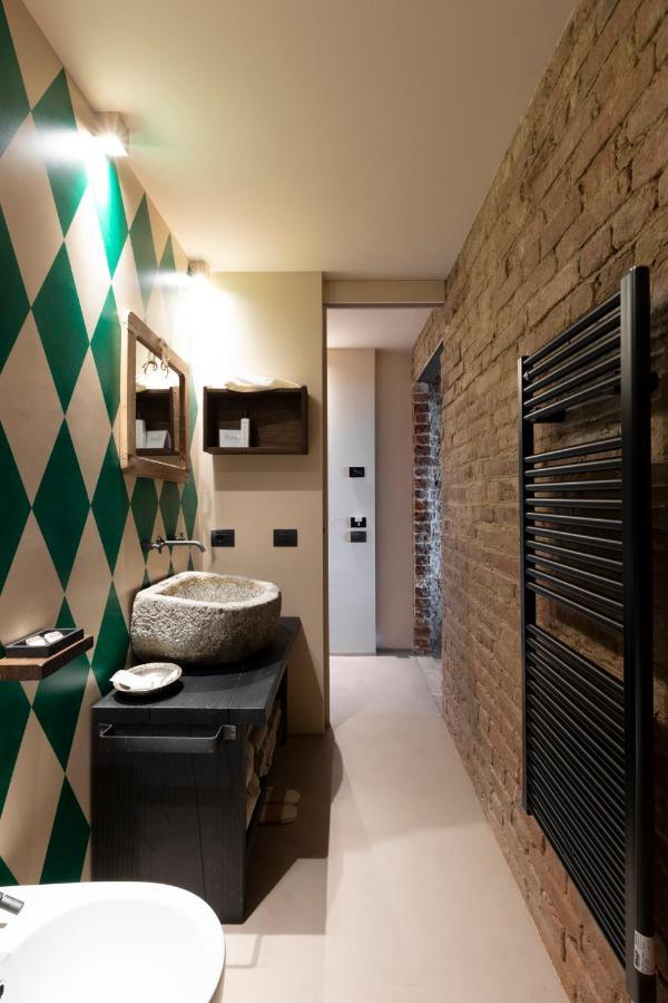 Hotel Rocca di Arignano Esterno foto