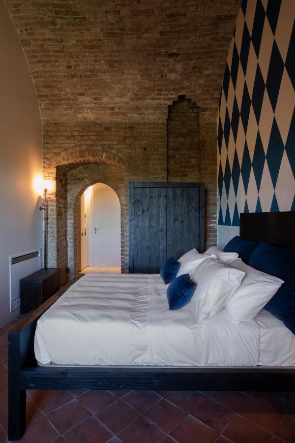 Hotel Rocca di Arignano Esterno foto