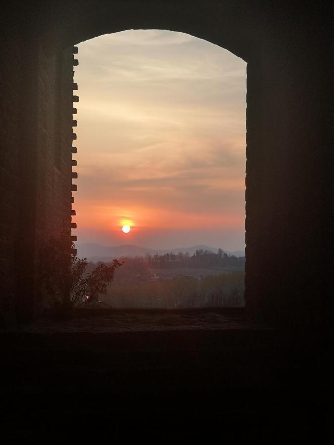 Hotel Rocca di Arignano Esterno foto